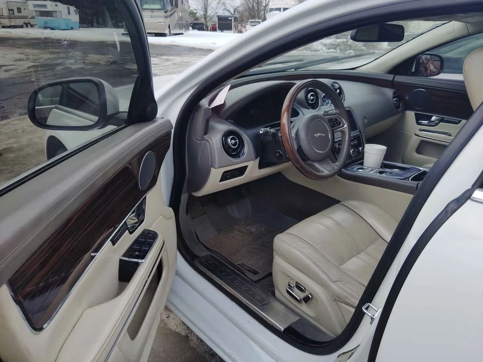 2012 Jaguar X351 XJ - Image 4 of 8