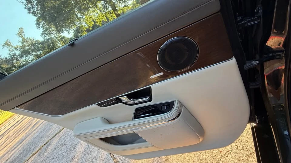 2012 Jaguar X351 XJ - Image 11 of 12
