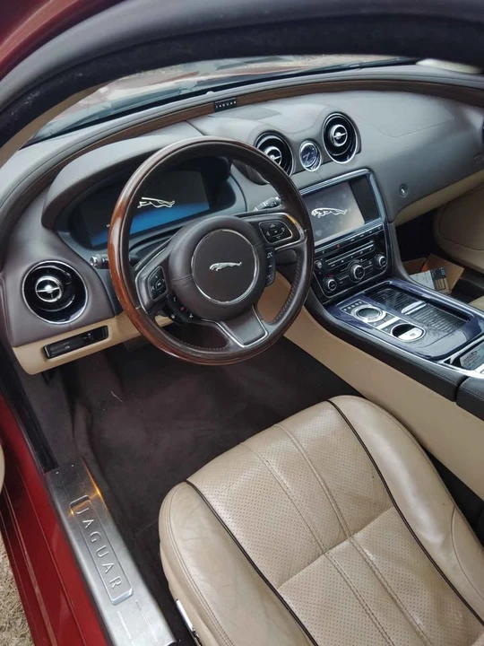 2012 Jaguar X351 XJ - Image 8 of 15