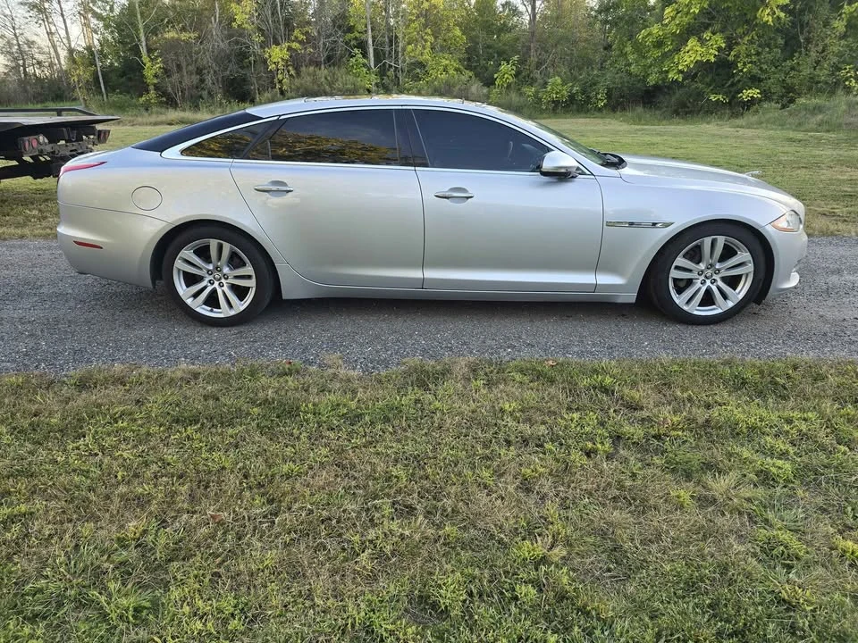 2012 Jaguar X351 XJ - Image 5 of 16
