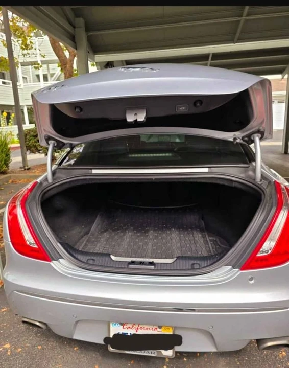 2012 Jaguar X351 XJ - Image 2 of 9