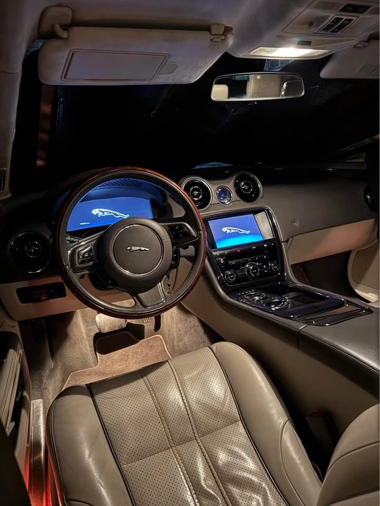 2012 Jaguar X351 XJ - Image 5 of 10