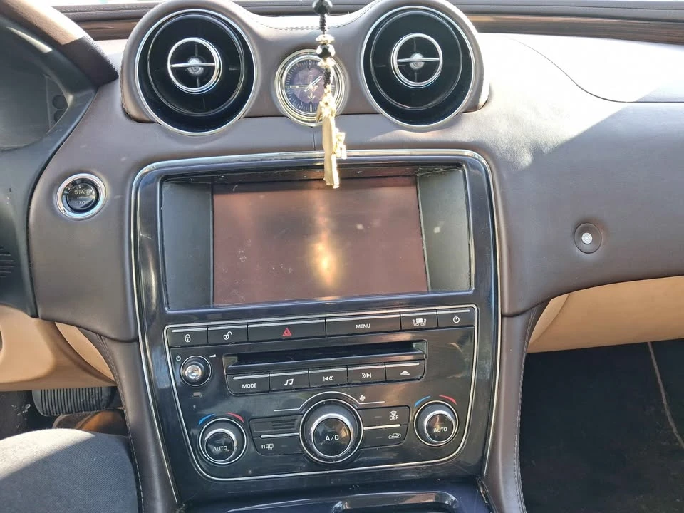2012 Jaguar X351 XJ - Image 10 of 20
