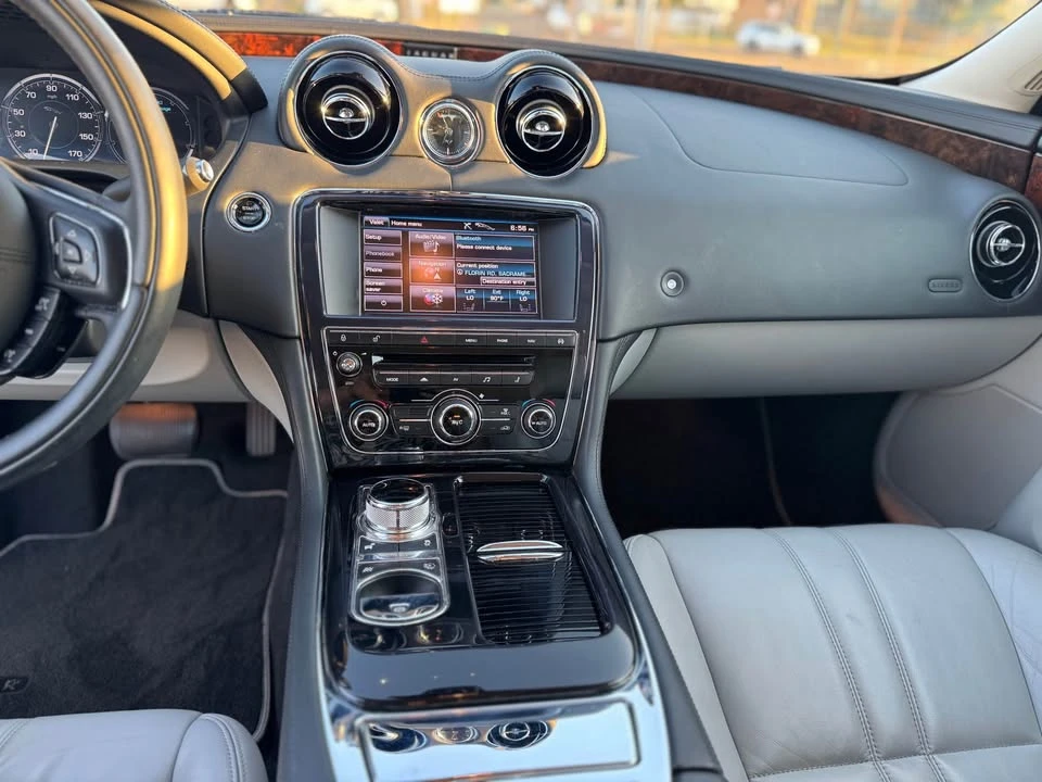 2012 Jaguar X351 XJ - Image 12 of 17
