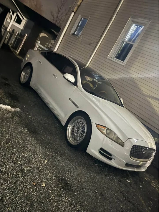 2012 Jaguar X351 XJR - Image 10 of 12