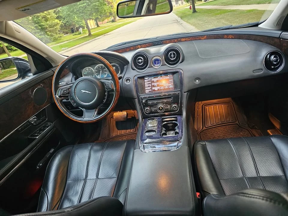2012 Jaguar X351 XJ - Image 6 of 9