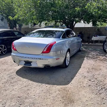 2012 Jaguar XJ XJ Sedan 4D