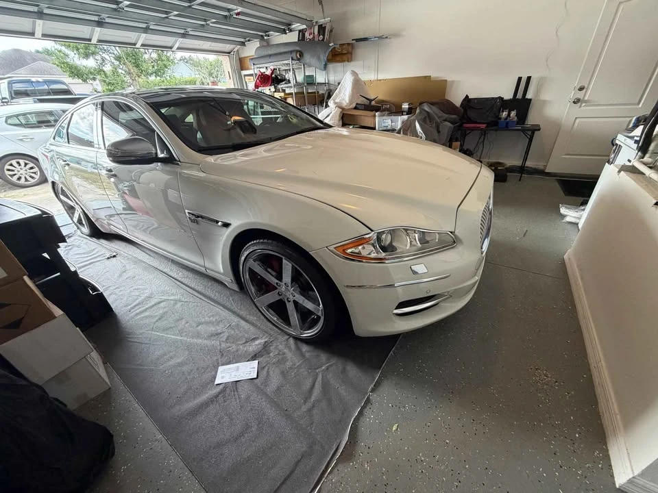 2012 Jaguar X351 XJ - Image 3 of 10