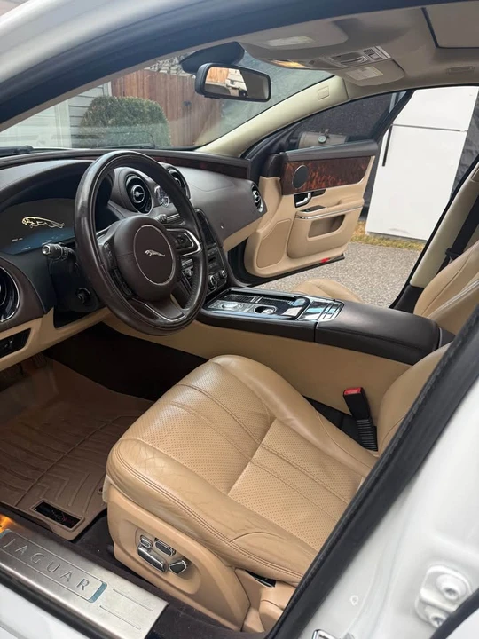 2012 Jaguar X351 XJ - Image 9 of 12