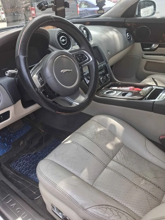 2012 Jaguar X351 XJ - Image 13 of 19