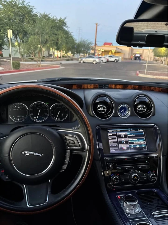 2012 Jaguar X351 XJ - Image 7 of 20