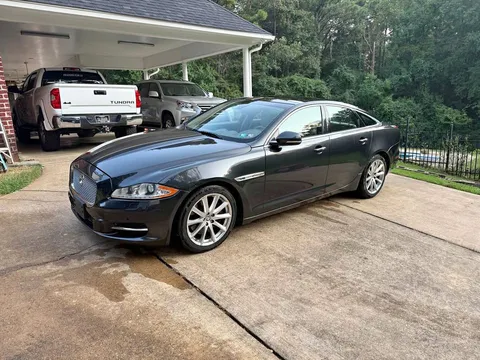 2012 Jaguar XJ Super V8 Sedan 4D
