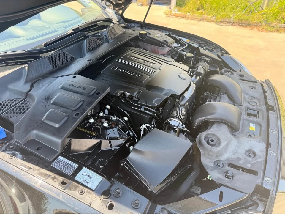 2012 Jaguar X351 XJ - Image 9 of 10