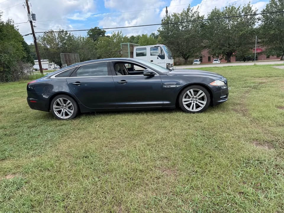 2012 Jaguar X351 XJ - Image 4 of 12