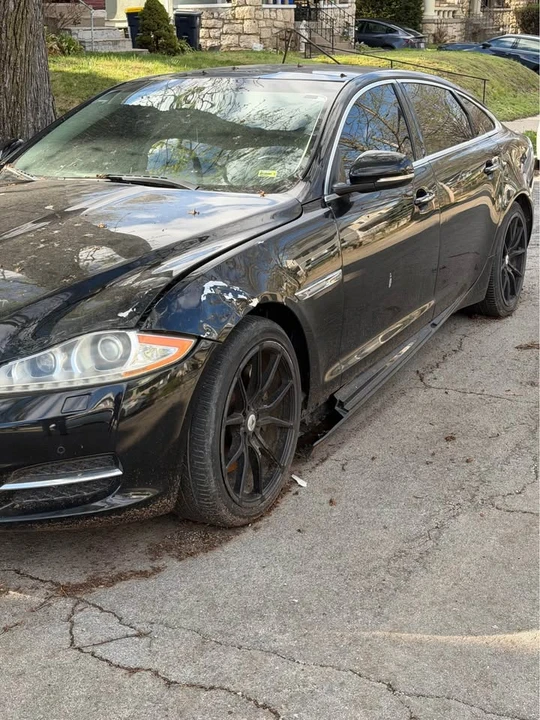 2012 Jaguar X351 XJ - Image 2 of 6