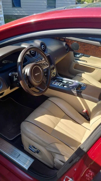 2012 Jaguar X351 XJ - Image 8 of 10