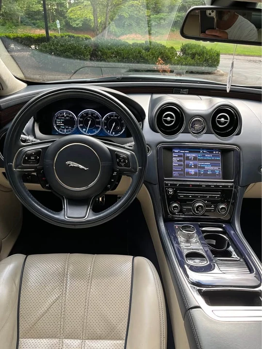2012 Jaguar X351 XJ - Image 10 of 13