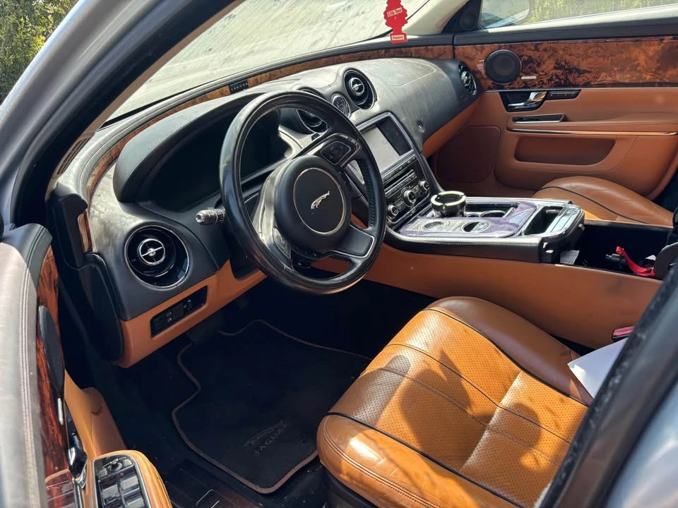 2012 Jaguar X351 XJ - Image 2 of 10