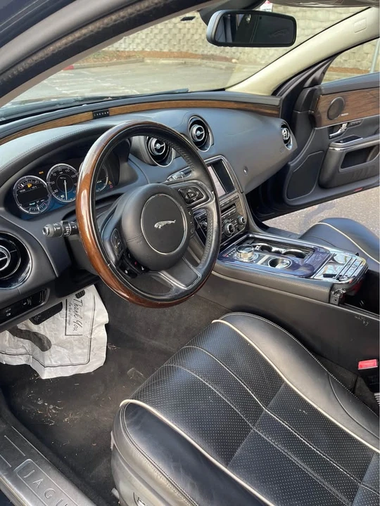 2012 Jaguar X351 XJ - Image 5 of 15