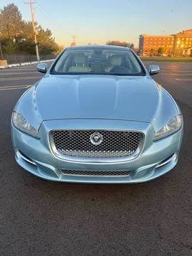 2012 Jaguar XJ8 L Sedan