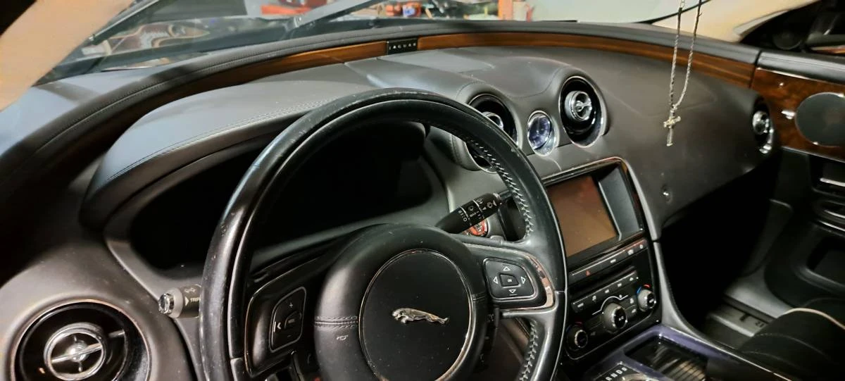 2012 Jaguar X351 XJ - Image 5 of 10