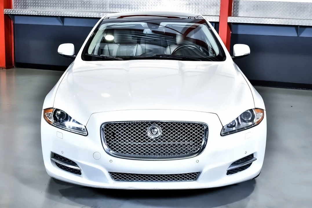 2012 Jaguar X351 XJ - Image 2 of 30