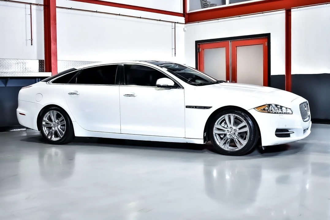 2012 Jaguar X351 XJ - Image 9 of 30