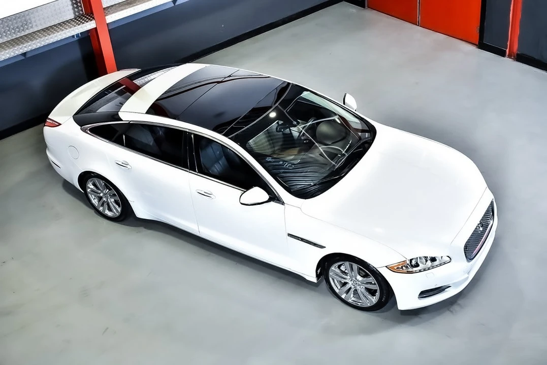 2012 Jaguar X351 XJ - Image 13 of 30
