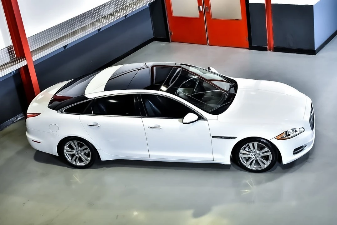 2012 Jaguar X351 XJ - Image 14 of 30
