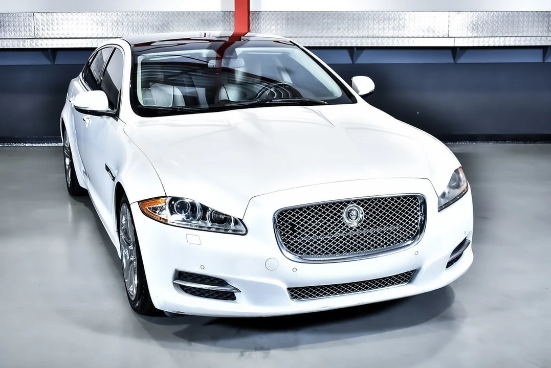 2012 Jaguar X351 XJ - Image 4 of 30