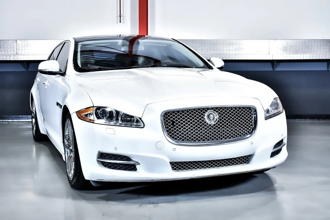 2012 Jaguar X351 XJ - Image 5 of 31