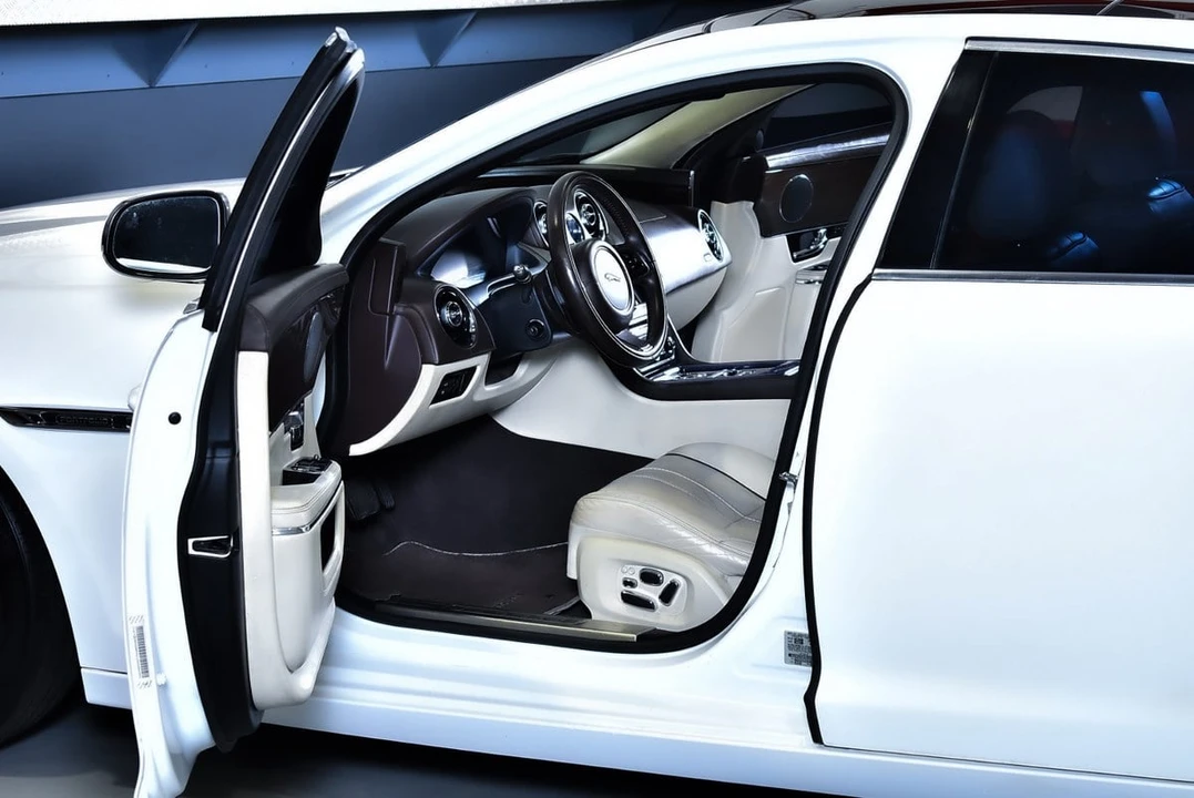 2012 Jaguar X351 XJ - Image 30 of 31