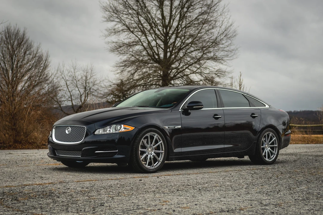 2012 Jaguar X351 XJ - Image 3 of 31