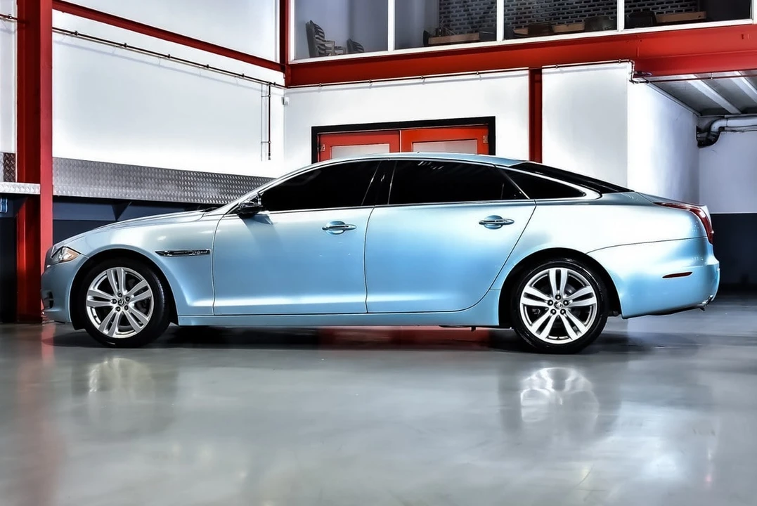 2012 Jaguar X351 XJ - Image 24 of 30