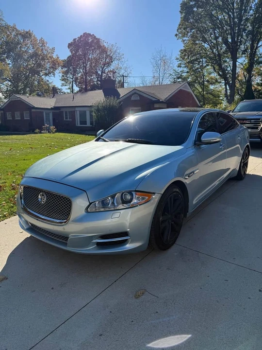 2012 Jaguar X351 XJ - Image 2 of 11