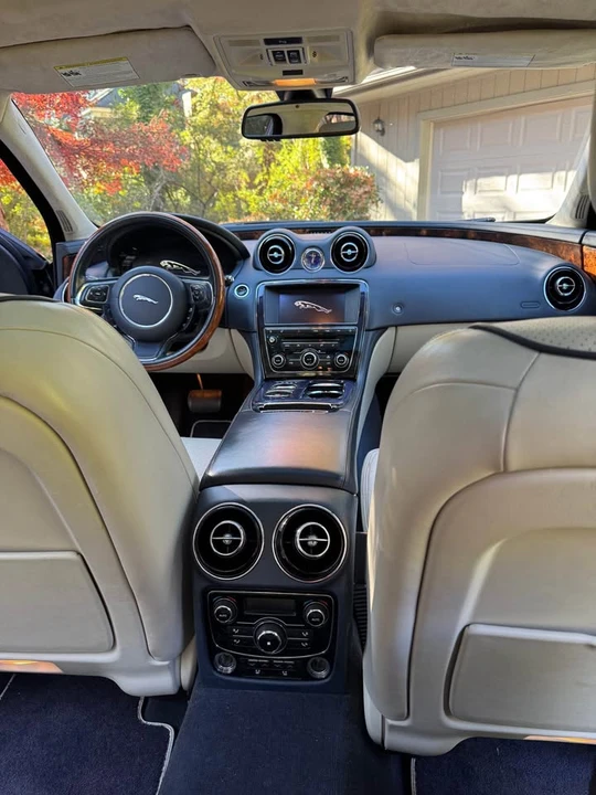 2012 Jaguar X351 XJ - Image 10 of 14