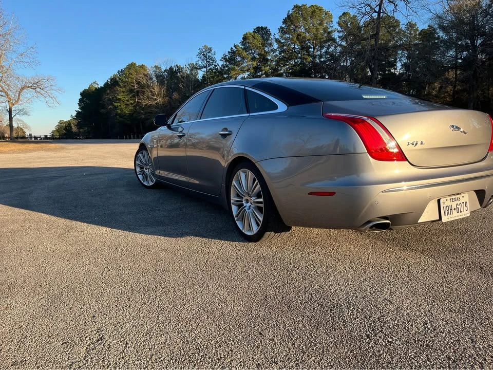 2012 Jaguar X351 XJ - Image 2 of 12