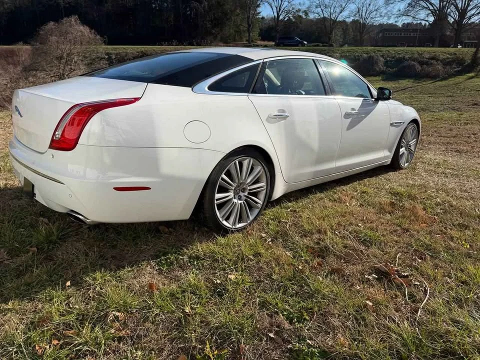 2012 Jaguar X351 XJ - Image 2 of 8