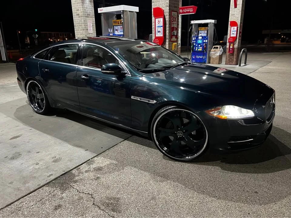 2012 Jaguar X351 XJ - Image 2 of 8