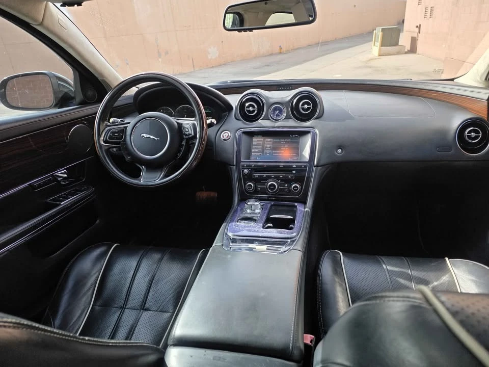 2012 Jaguar X351 XJ - Image 10 of 13