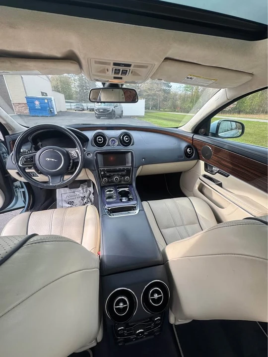 2012 Jaguar X351 XJ - Image 11 of 14