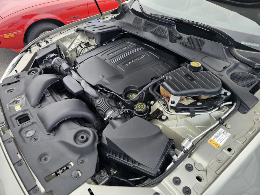 2012 Jaguar X351 XJ - Image 13 of 14