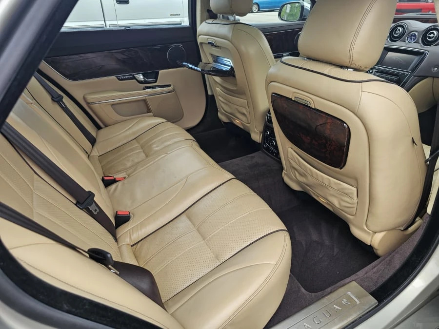 2012 Jaguar X351 XJ - Image 9 of 14