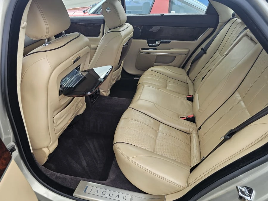 2012 Jaguar X351 XJ - Image 7 of 14