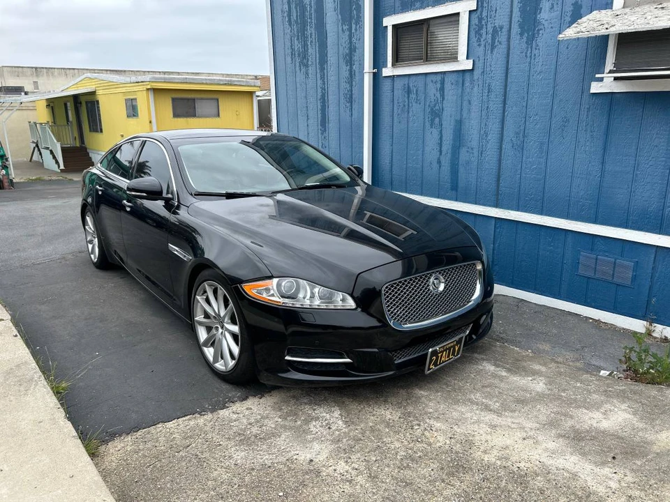 2012 Jaguar X351 XJ - Image 2 of 4