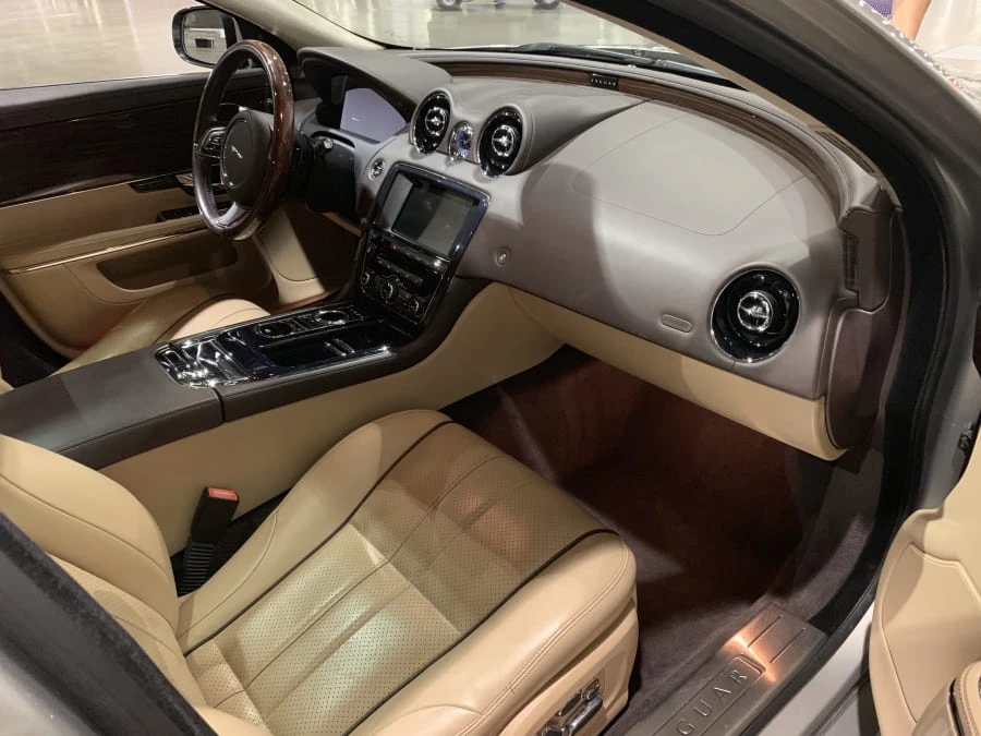 2012 Jaguar X351 XJ - Image 6 of 9
