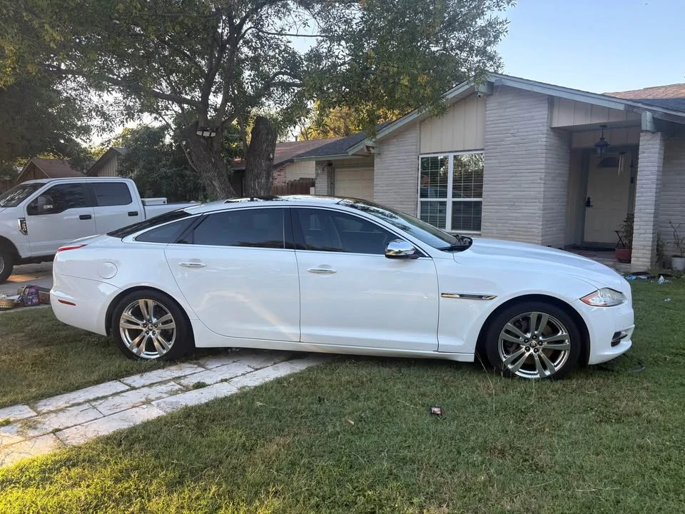 2012 Jaguar X351 XJ - Image 3 of 8