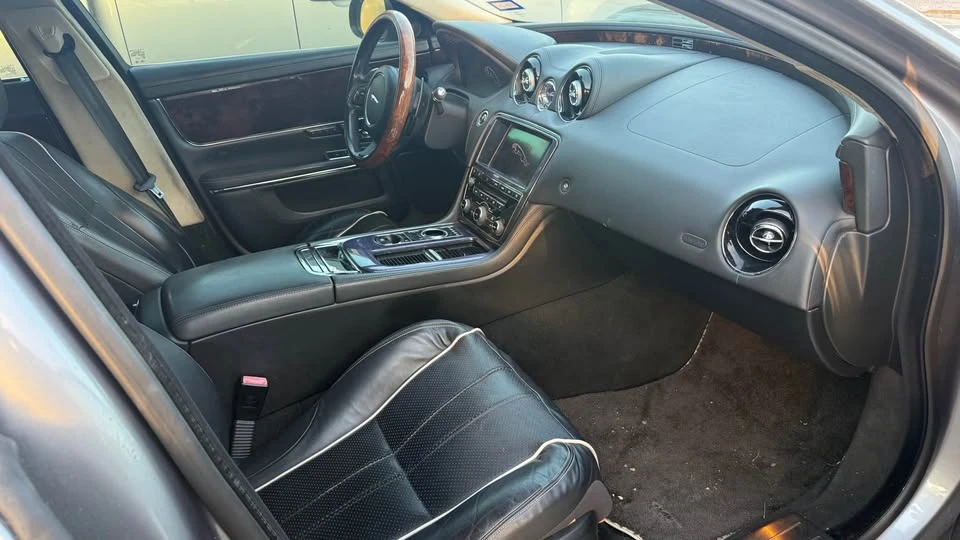 2012 Jaguar X351 XJ - Image 2 of 7