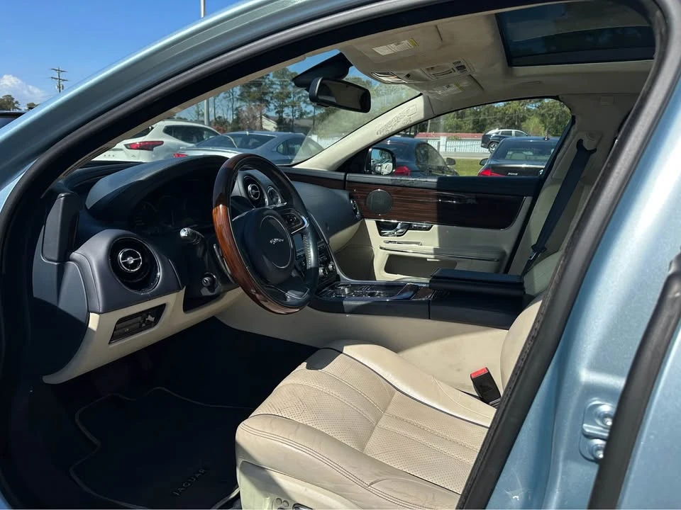 2012 Jaguar X351 XJ - Image 9 of 13