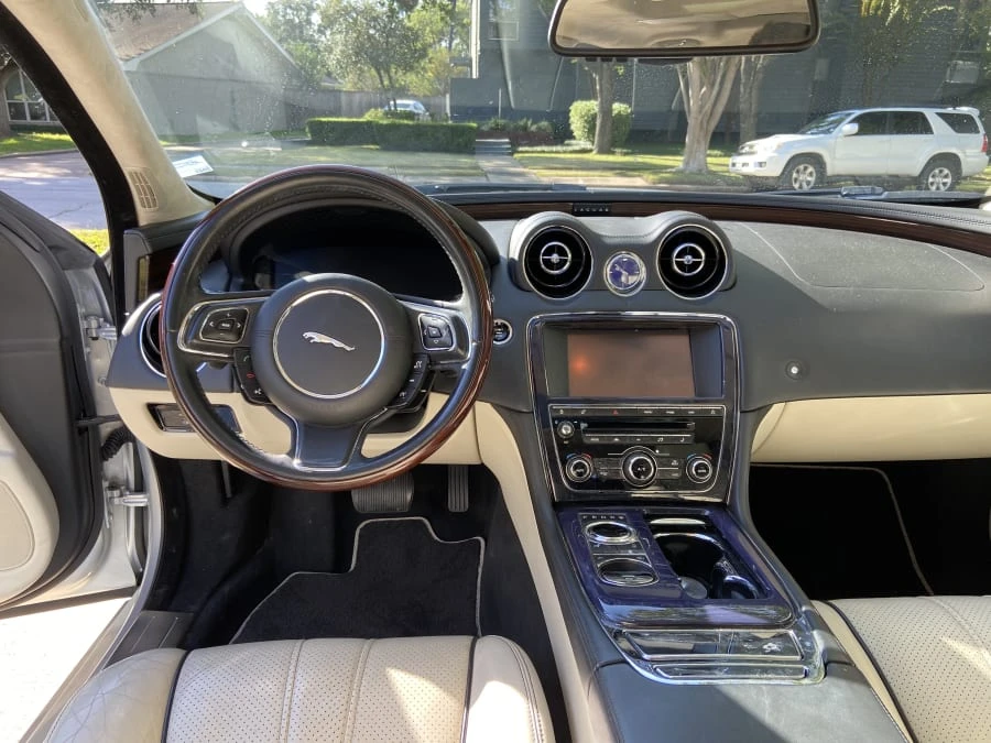 2012 Jaguar X351 XJ - Image 9 of 18